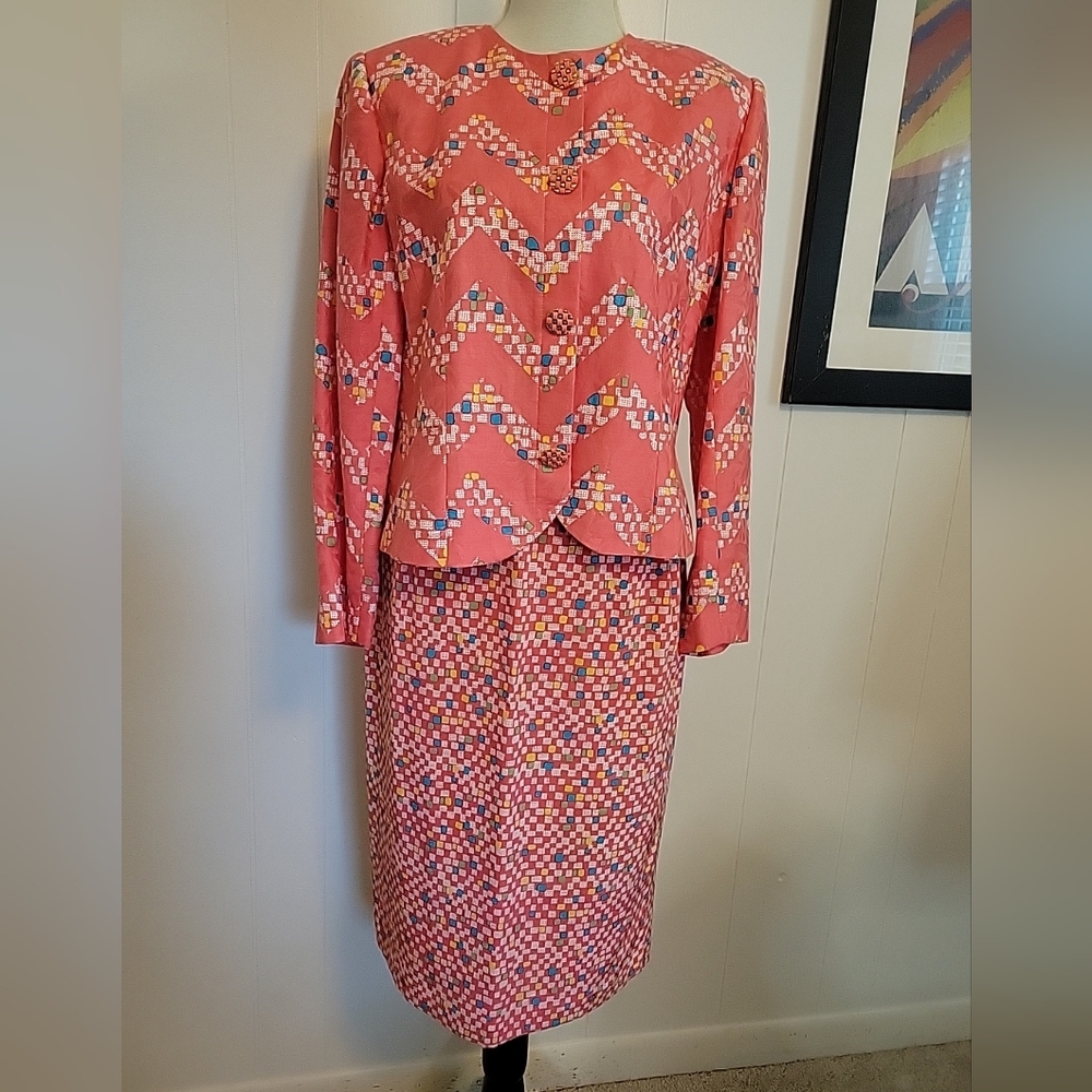 Anne Crimmins For Umi Collection Jacket Skirt Suit Coral Pink Multi Print Size 8
